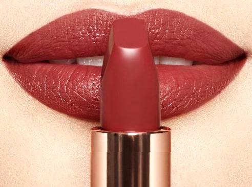 5 Game-Changing Red Lipstick Tricks You Should Know