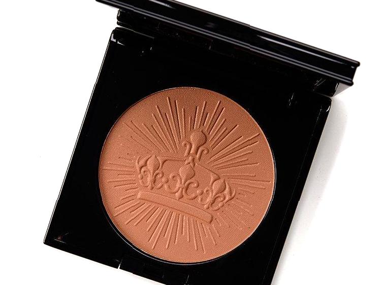 Mastering the Application of Shimmery Bronzers